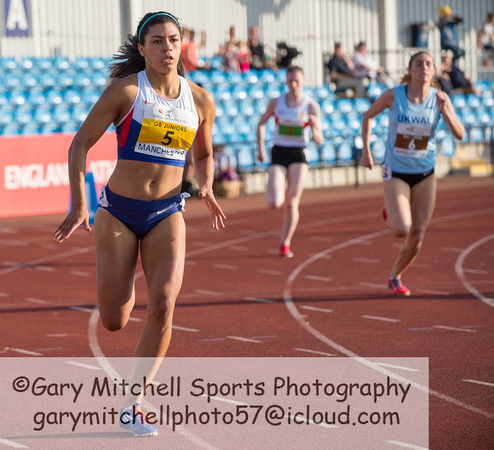 Ella Barett _ Women 400m _ Manchester International _ 133429