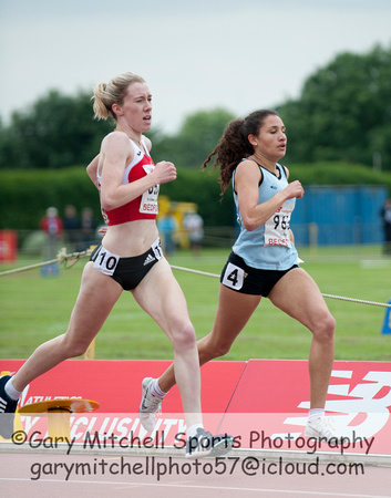 Harriet Knowles-Jones _ Sabrina Sinha _ U20 Women's 1500m _ 100304