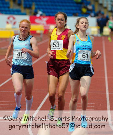Bronwen Owen _ Sophia Parvizi-Wayne _ Alex Clay _ Senior Girls 3000m _ 194737