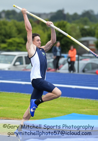 Pole Vault Boys _ 230298