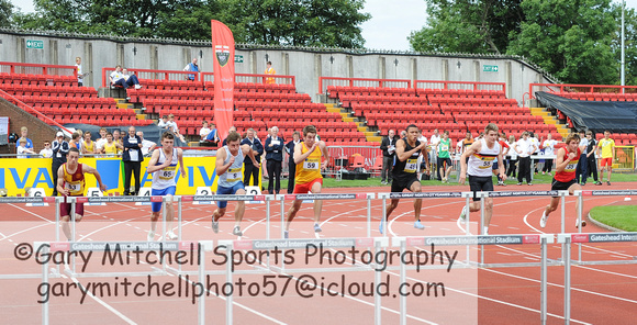 Inter Boy 100m Hurdles _ ESAA _ 246295