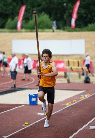 Snr Boy Pole Vault _ 67673