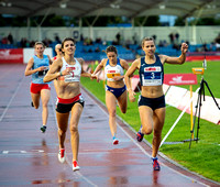 Mari Smith (1) _  Mhairi Hendry (3) _ Women's 800m _ Manchester International _ 69760