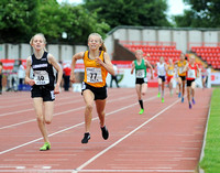 49 Alexandra Brown _ 77 Claudia Lance Jones _ Junior Girls 1500 metres - Final _185178